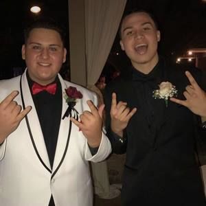 Meet your Posher, Derrick